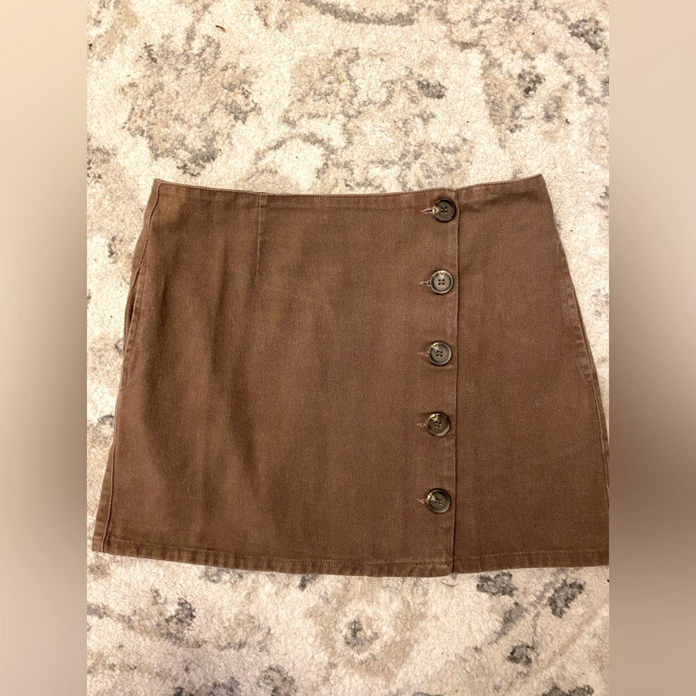 Chloe & Katie Size Large Brown Mini Skirt Button Down